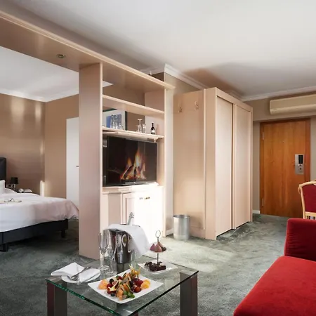 Freizeit In 호텔 4*